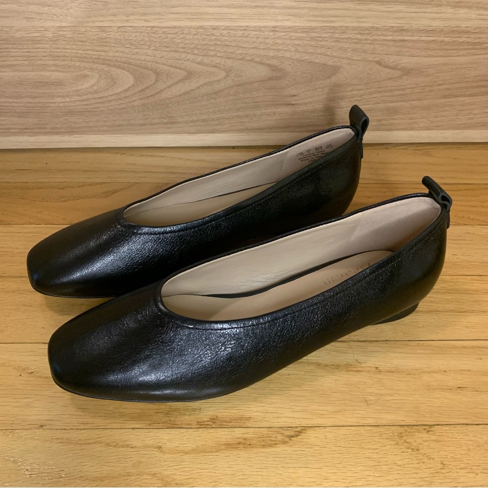27 EDIT Black Leather Ballet Flats
